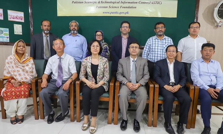 Group photo of Chinese delegation from Beijing Association for Science and Technology (BAST), People’s Republic of China led by Ms. Wu Yuan (Deputy Director, BAST) with PASTIC officials