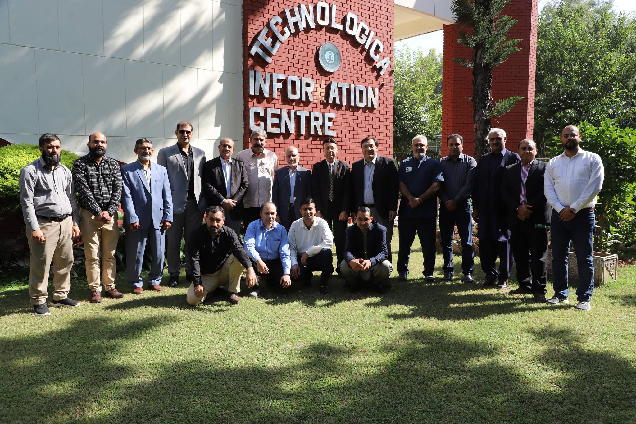 One-Day Hands-On Workshop on AI - Powered: Project Management"