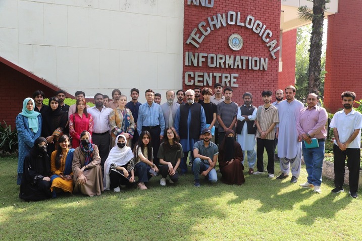 one-day introductory workshop on Research Tools and Techniques – covering SPSS, NVivo, and Mendeley Reference Management – at the PASTIC National Centre