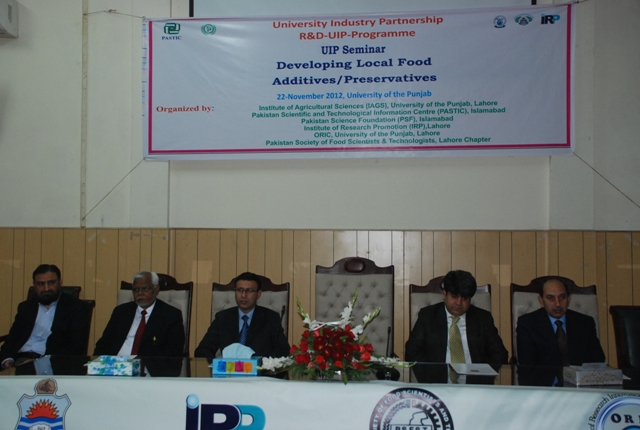 Seminar-PASTIC-MoST-IPO-August  2016-Chairman-a.jpg