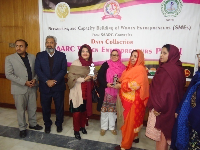 Dr_Saima_Huma_Tanveer_Mr_Saifullah_Azeem_Ms_Ghazala_Ali_Khan_and_Mr_Muhammad_Usman_attend_the_session_Feb_2019