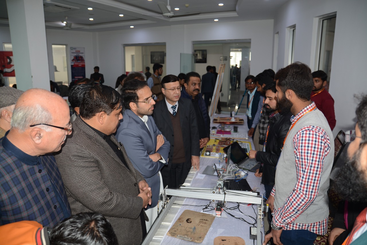 Prof_Dr_Muhammad_Akram_Shaikh_and_Minister_Hafiz_Mumtaz_Ahmad_visit_stalls_at_the_PASTIC_UAF_STEM_&_IT_Expo_Jan_2020