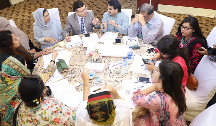 Prof Dr Muhammad Akram Shaikh, DG PASTIC as a facilitator of the working group national policy making through formal education at the consultative workshop session of the multi-stakeholder conference on Media and Information Literacy (MIL) for prevention of violent extremism